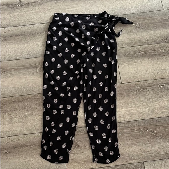 Urban Outfitters Stylish Black Patterned Women's Pants small - Picture 2 of 5